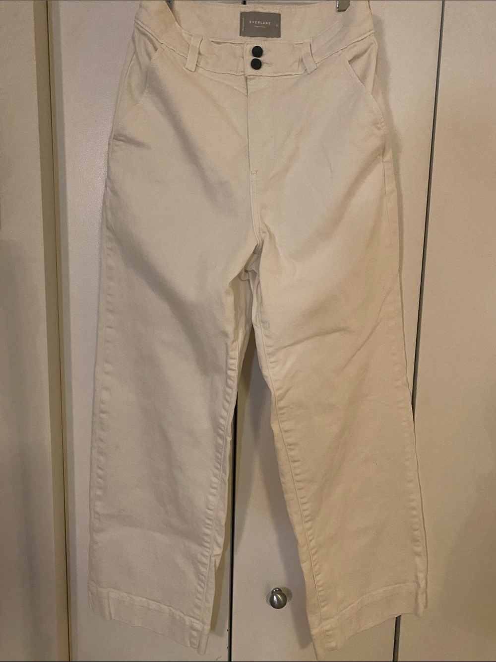Everlane Women’s High Rose Wide-Leg Chinos in Off-White